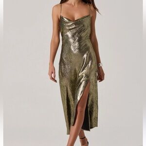 ASTR the Label – Gaia Metallic Midi Dress